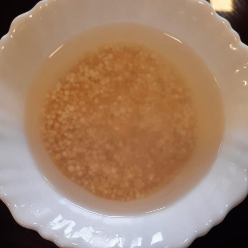 Bước 1 Sơ chế các nguyên liệu Chè chuối bột báng nước cốt dừa (công thức được chia sẻ từ người dùng)