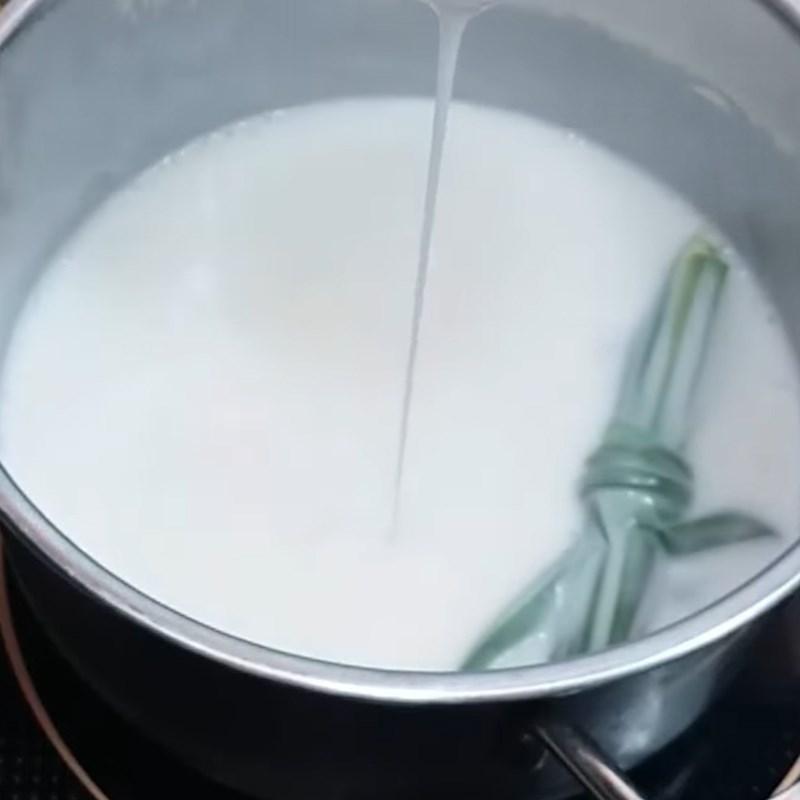 Bước 3 Nấu nước cốt dừa Chè đậu đen bột lọc