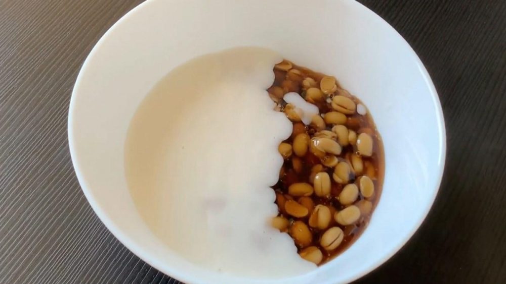Chè đậu nành nước cốt dừa