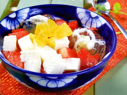 Cách nấu chè khúc bạch trái cây hoa quả ngon mát