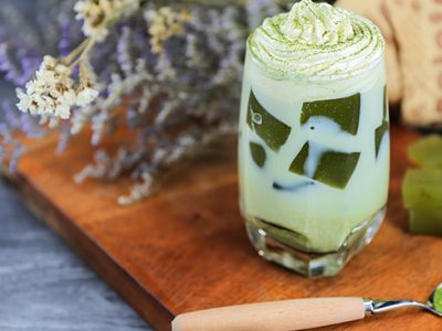 Cách làm matcha latte thạch trà xanh thơm mát, giải nhiệt mùa hè 07 / 2022