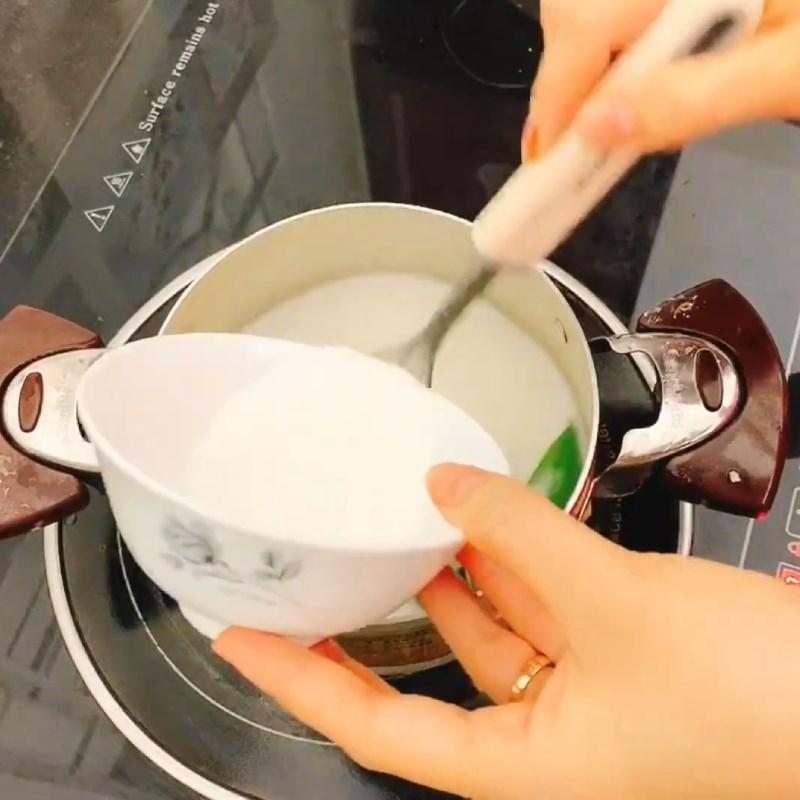 Bước 7 Nấu nước cốt dừa ăn chè Chè khúc bạch con heo nước cốt dừa