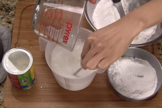 cách pha bột gạo bột năng làm bánh bèo chén