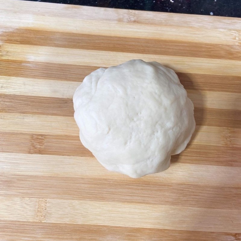 Bước 2 Tạo hình bột Bánh bột mì chiên nhân đường