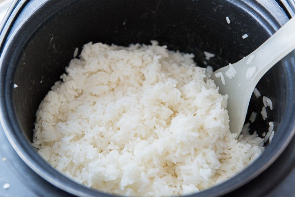 Cách làm bánh gạo tokbokki từ cơm nguội cực đơn giản tại nhà