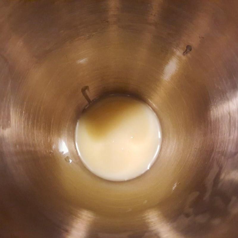 Bước 3 Lắc hỗn hợp sữa Trà sữa matcha