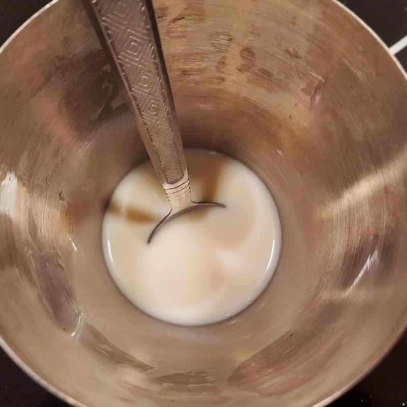 Bước 3 Lắc hỗn hợp sữa Trà sữa matcha