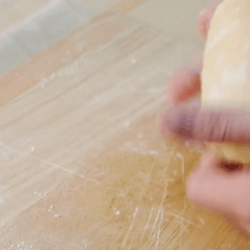 Bước 3 Nhào bột Bánh mì quế cuộn kem phô mai