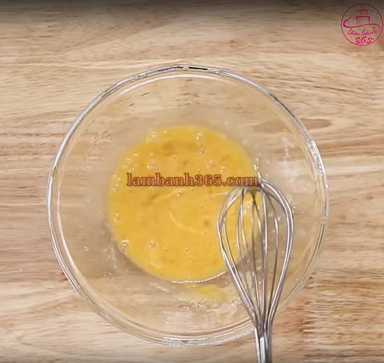 cách thực hiện bánh pudding chuối 8