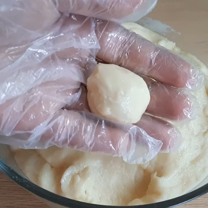 Bước 3 Tạo hình bánh Bánh khoai tây sữa rán xù
