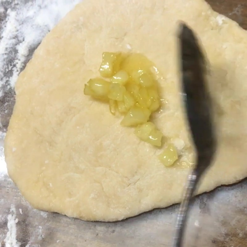 Bước 5 Tạo hình bánh Bánh mì táo