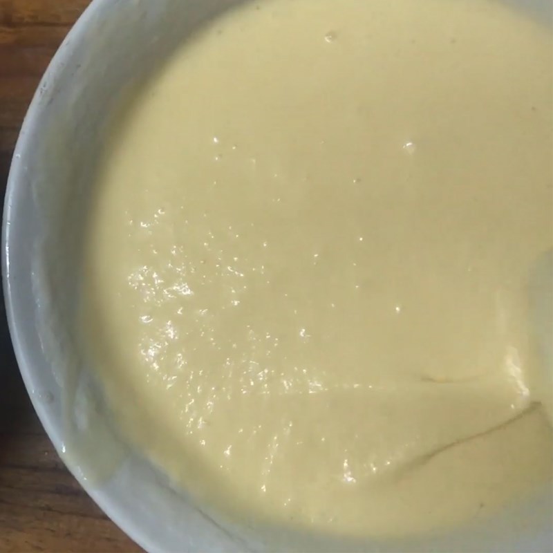 Bước 4 Trộn bột bánh với tròng trắng trứng Bánh bông lan hộp sữa chua vị nồi chiên ko dầu bông mềm