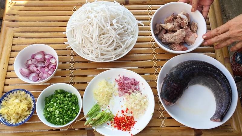 Nguyên liệu món ăn bánh canh cá lóc huế bột gạo