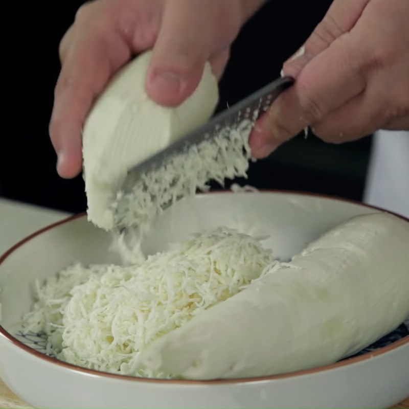 Bước 1 Mài khoai mì Bánh cay khoai mì thịt