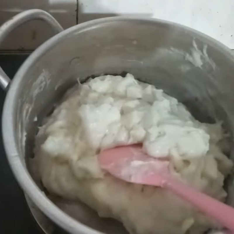Bước 3 Khuấy bột bánh Bánh củ năng nước cốt dừa