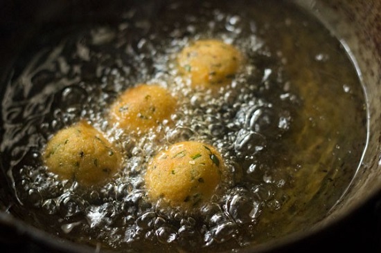 Cách làm bánh khoai tây phô mai viên thơm ngon 5