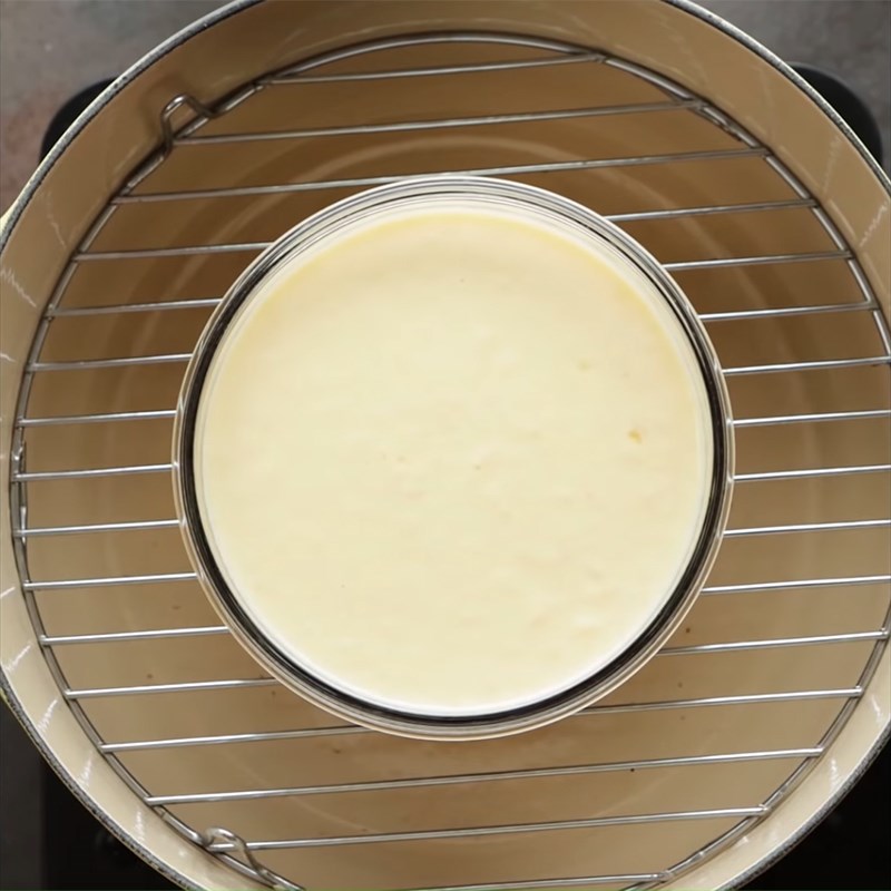 Bước 5 Hấp bánh pudding Pudding caramel bánh mì