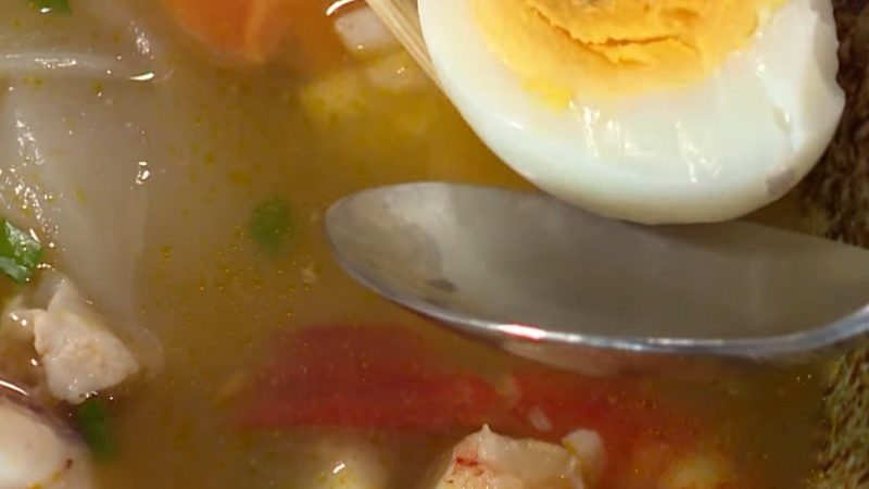 Hướng dẫn cách nấu món súp bánh phồng tôm siêu nhanh tại nhà 08 / 2022