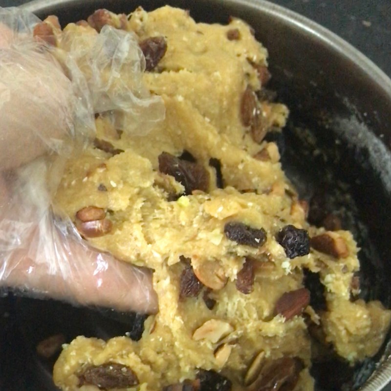 Bước 2 Trộn hỗn hợp trứng bột Bánh Biscotti