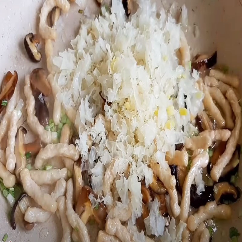 Bước 3 Xào nhân Bánh cống chay