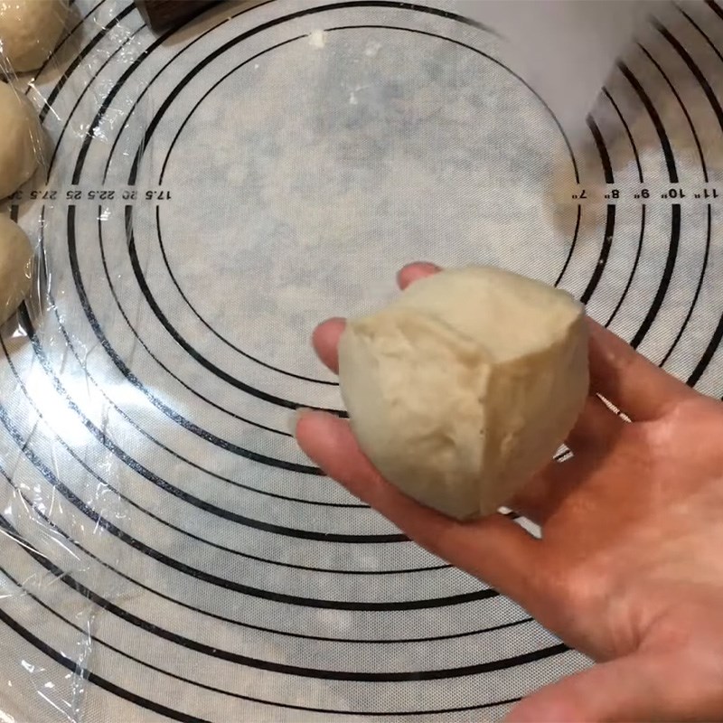 Bước 5 Tạo hình bánh bao Bánh bao nhân đậu đen