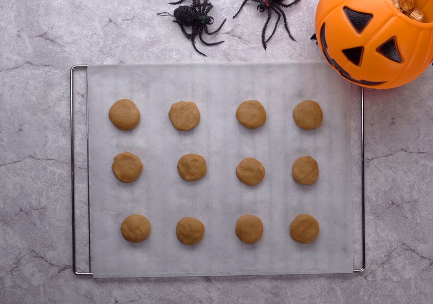 Bước 2 Nướng bánh Bánh cookie nhền nhện Halloween