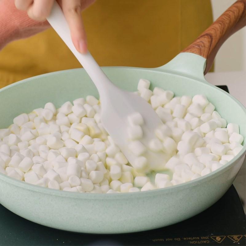 Bước 3 Đun chảy kẹo dẻo Mashmallow Kẹo Nougat chanh sữa dừa
