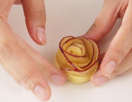 Bánh táo hình hoa hồng thơm ngon đẹp mắt - 9