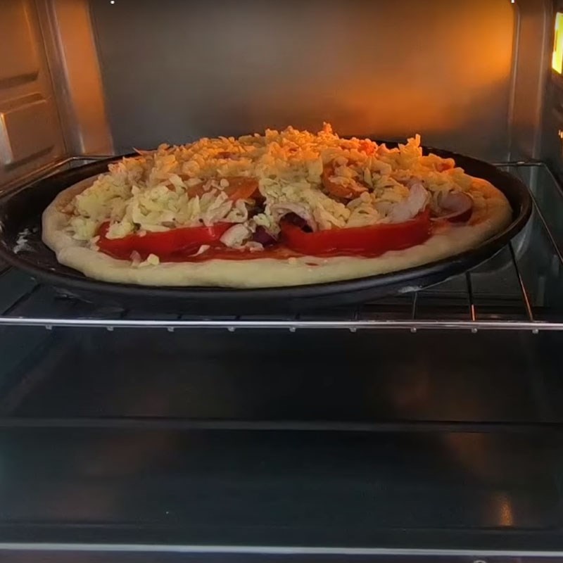 Bước 5 Nướng bánh Pizza gà phô mai