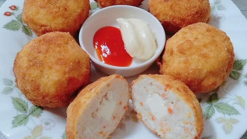 Hướng dẫn cách làm bánh gà phô mai ngon như hàng quán 07 / 2025