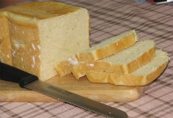 Bánh có thể ăn thô trực tiếp hoặc kẹp nhân - bánh sandwich