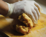 BÁNH TRUNG THU THẬP CẨM GÀ QUAY | BY ERIC'S HOME bước làm 6 hình