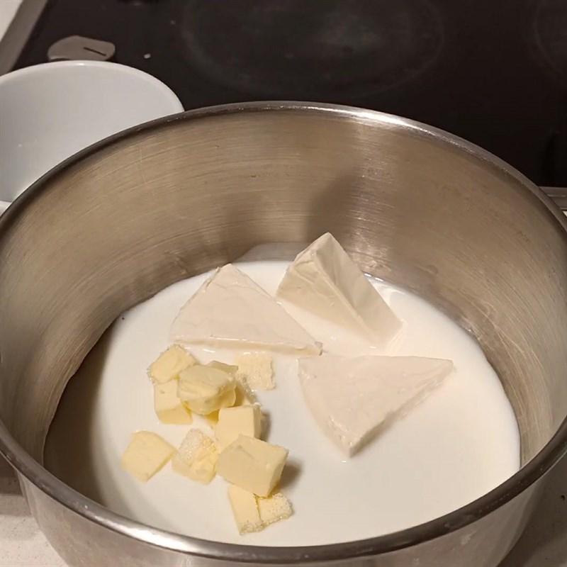 Bước 1 Nấu hỗn hợp bơ sữa phô mai Kem phô mai từ sữa tươi và phô mai con bò cười