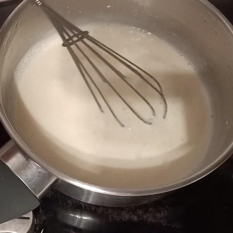 Bước 1 Nấu hỗn hợp bơ sữa phô mai Kem phô mai từ sữa tươi và phô mai con bò cười