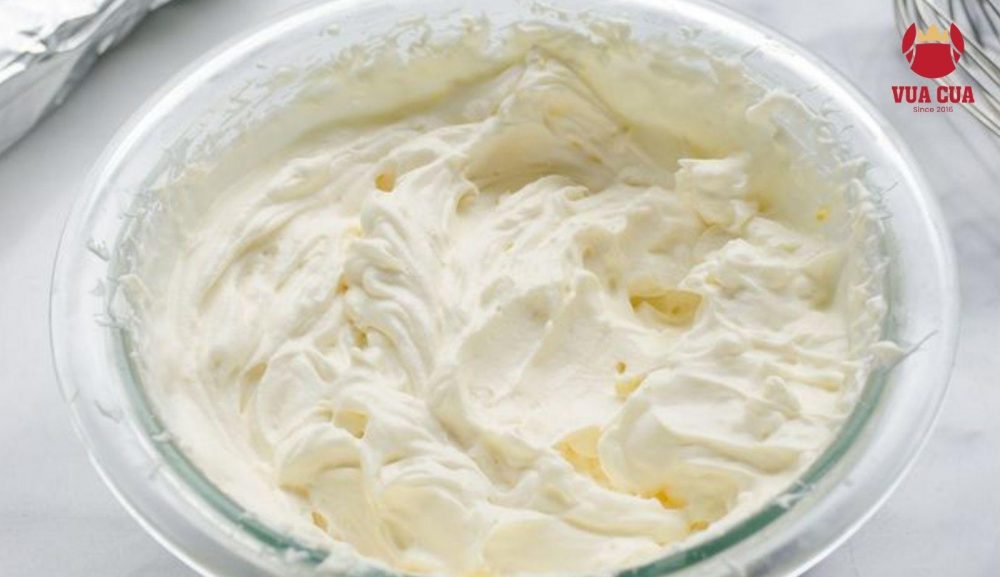 Sốt phô mai từ cream cheese và kem tươi
