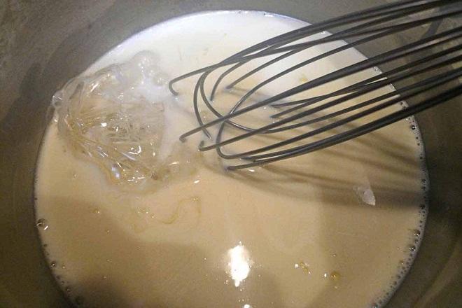 nấu sữa đậu nành với lá gelatin