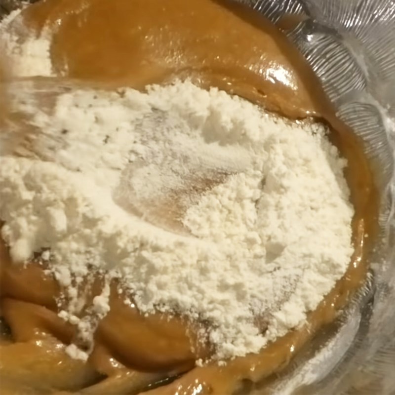 Bước 3 Trộn bột vỏ bánh Bánh Trung Thu cho người tiểu đường nhân cà phê