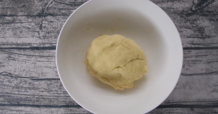 Bước 3 Trộn bột bánh bánh khoai lang đậu xanh hấp hình trái lê