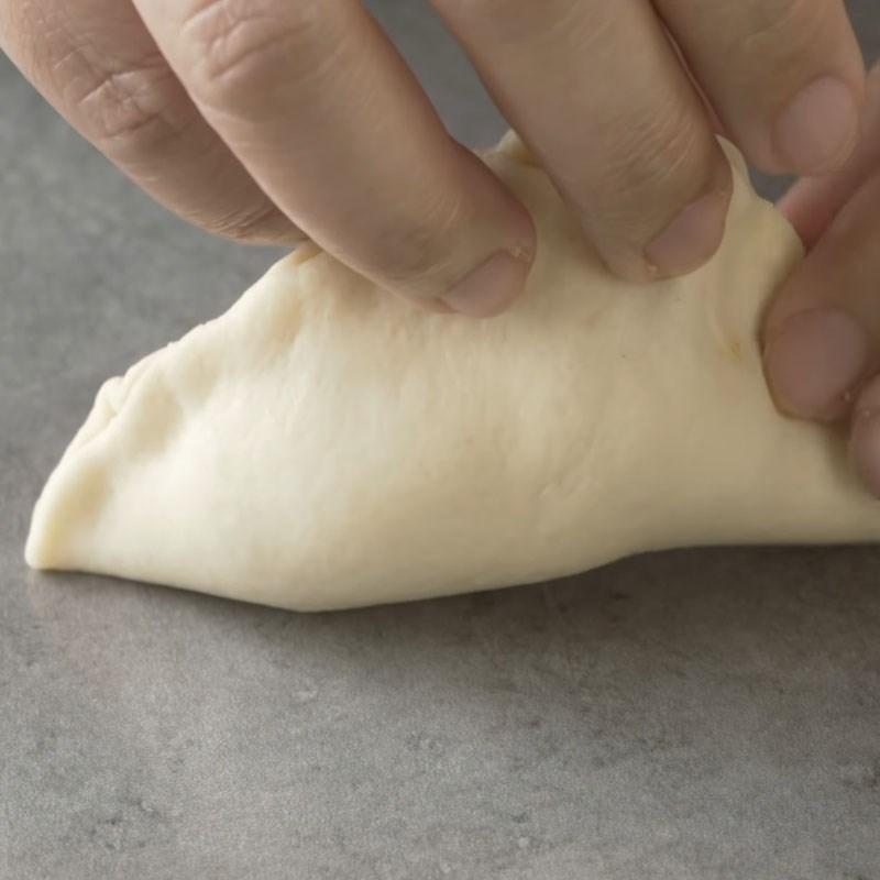 Bước 7 Tạo hình bánh Bánh mì nhân cà ri thịt gà