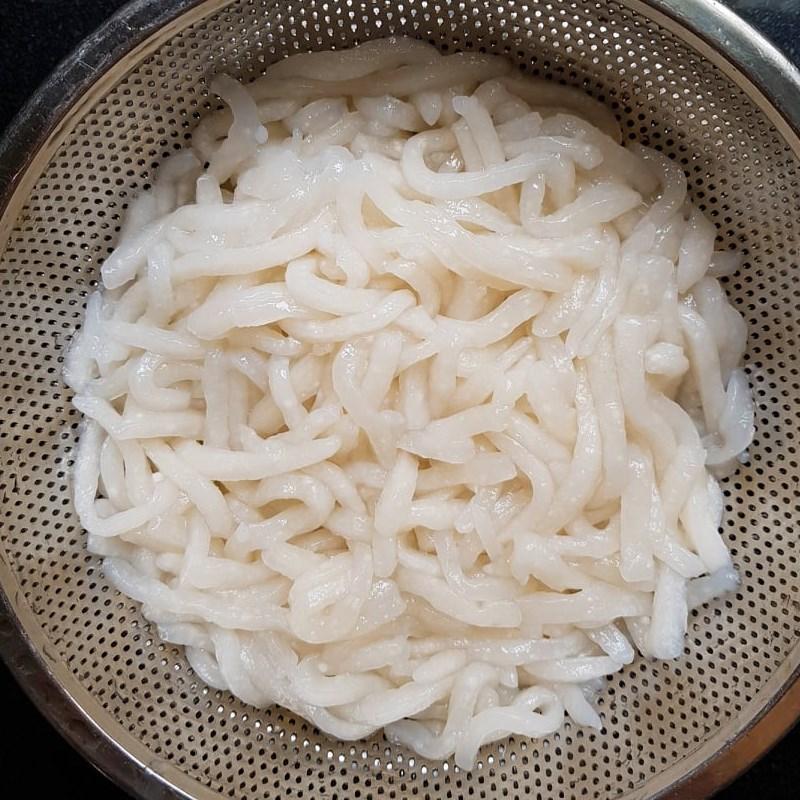 Cách làm sợi bánh canh từ bột lọc, bột gạo, bột sắn đơn giản thơm ngon