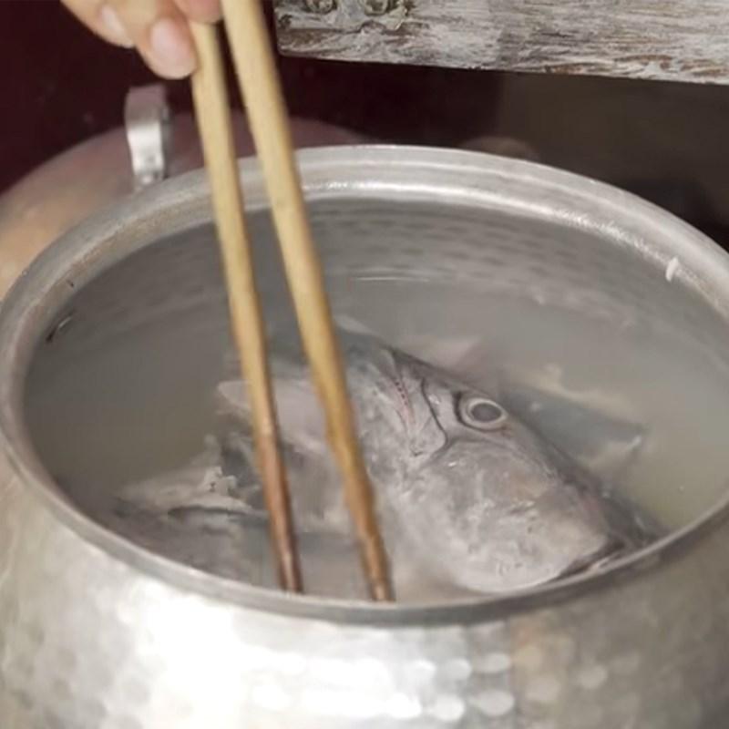 Bước 2 Nấu nước dùng Bánh canh chả cá Nha Trang