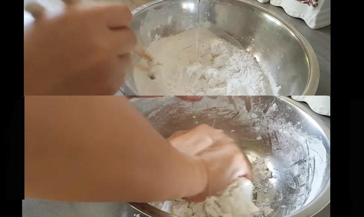 Bước 2 Nặn sợi bánh canh Sợi bánh canh bột gạo
