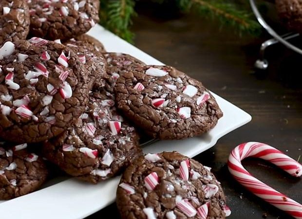 Hướng dẫn cách làm bánh quy socola candy cane thơm ngon, dễ làm 07 / 2025