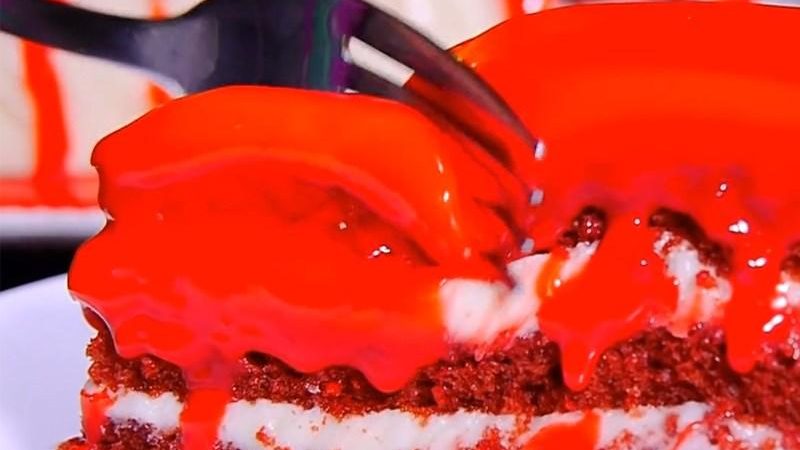 Hướng dẫn cách làm bánh red velvet chết chóc siêu ngon, thơm nứt mũi 07 / 2025