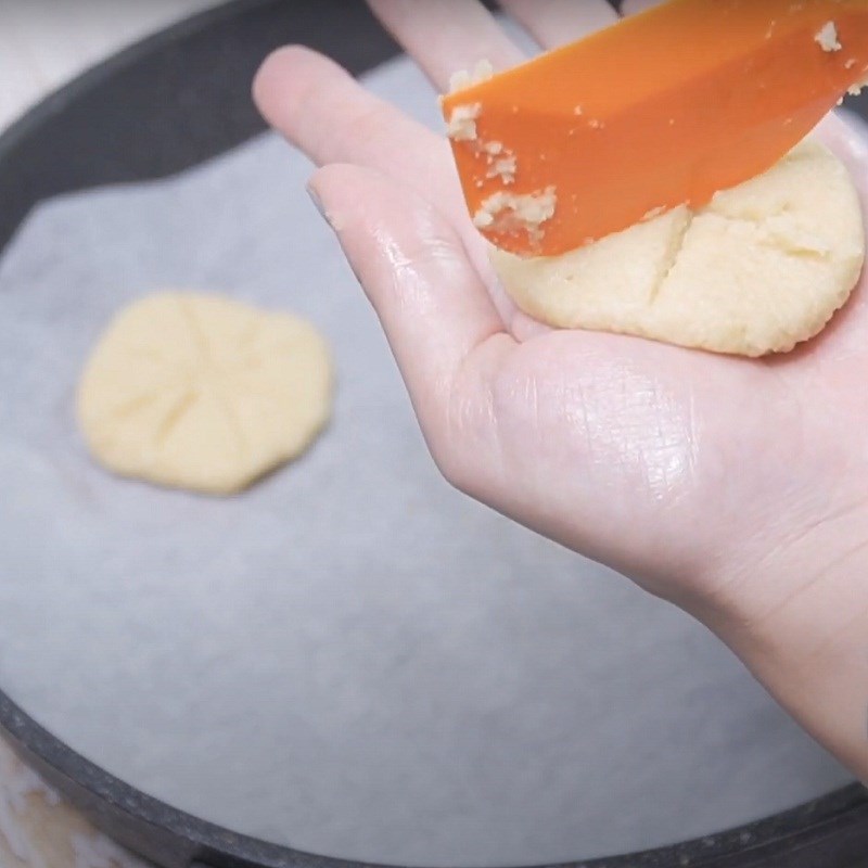 Cách làm bánh quy cookie keto không cần lò nướng thơm ngon đơn giản - Hình 7