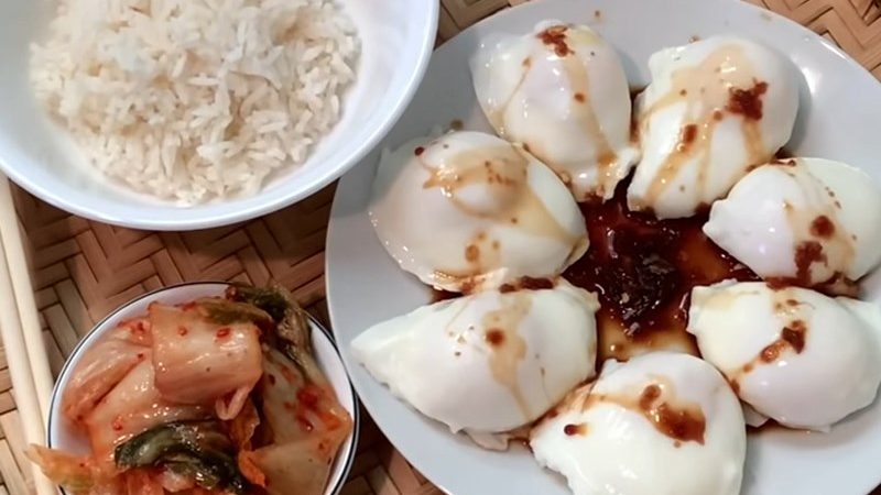 Hướng dẫn cách làm trứng chần lòng đào siêu nhanh tại nhà 07 / 2025
