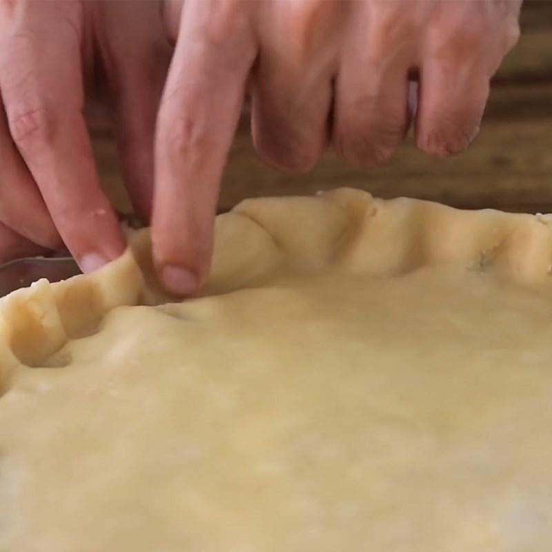 Bước 7 Tạo hình bánh Bánh khoai tây thịt trườn - La tourtiere