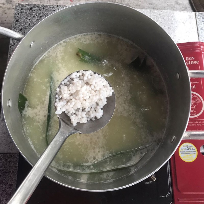 Bước 2 Nấu chè Chè đậu xanh nước cốt dừa (công thức được chia sẻ từ người dùng)