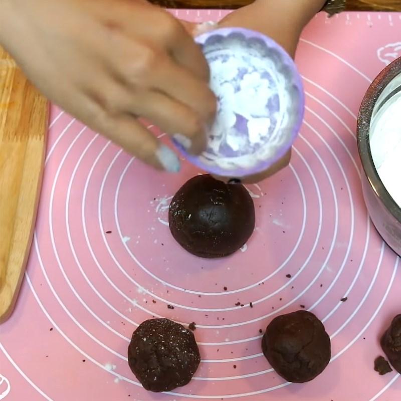 Bước 6 Đóng bánh Bánh Trung Thu socola nhân đậu xanh