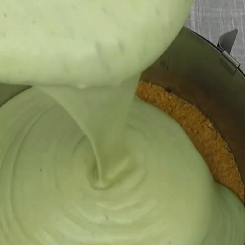 Bước 7 Đổ khuôn và trang trí Cheesecake trà xanh (matcha) vị chanh